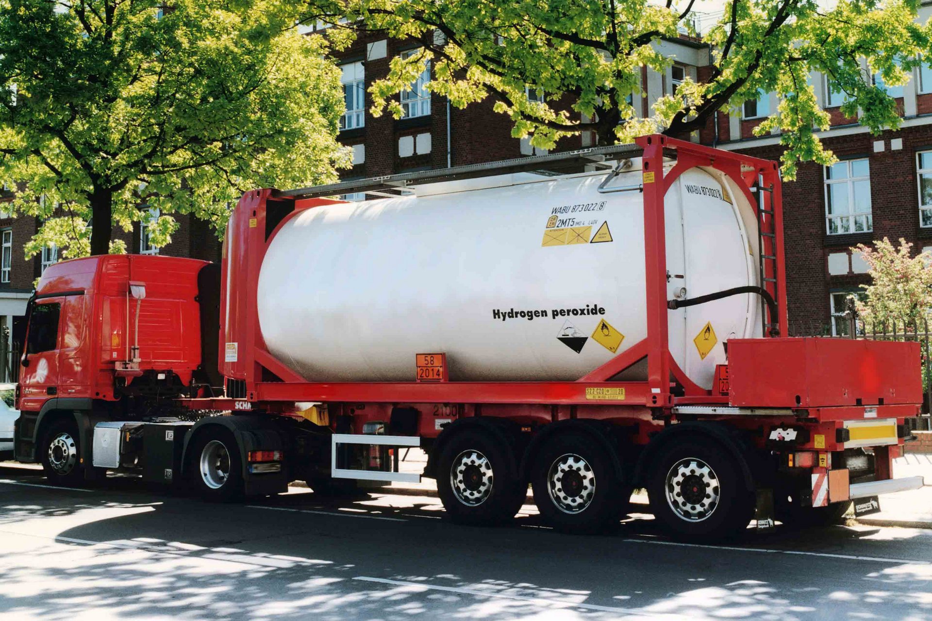 Tankcontainer f&uuml;r organische Peroxide